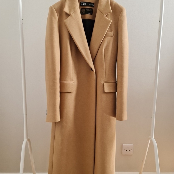 Manteco Long Coat - Picture 2 of 3
